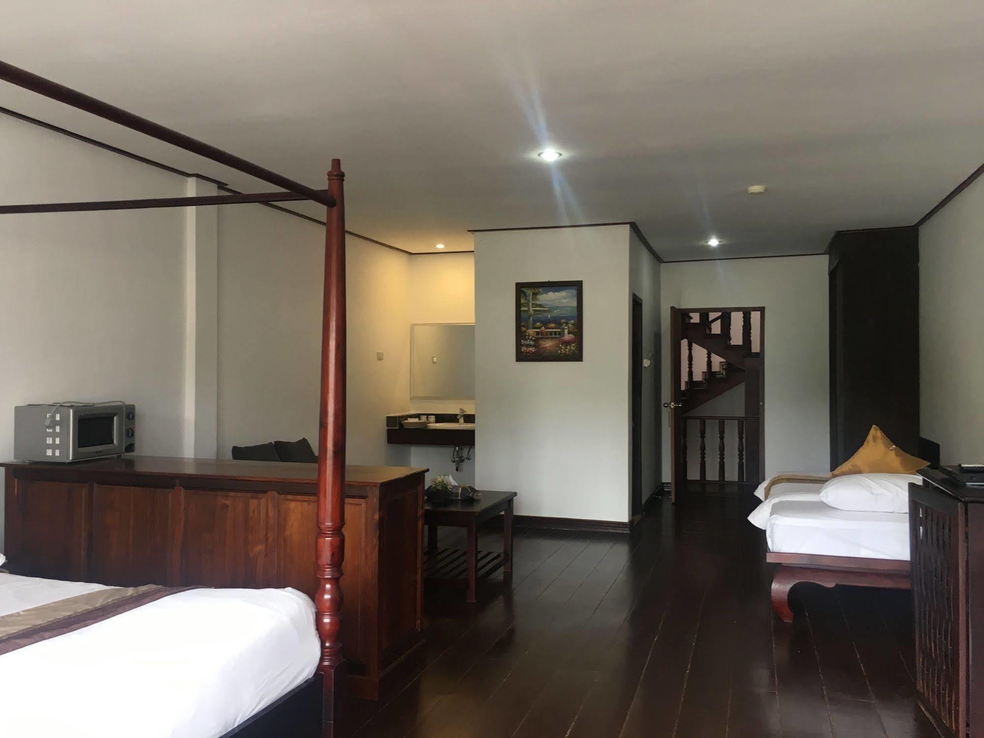 Av Hotel 비엔티안 외부 사진